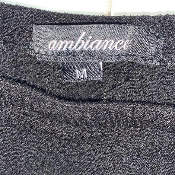 Black top - Picture 3 of 3